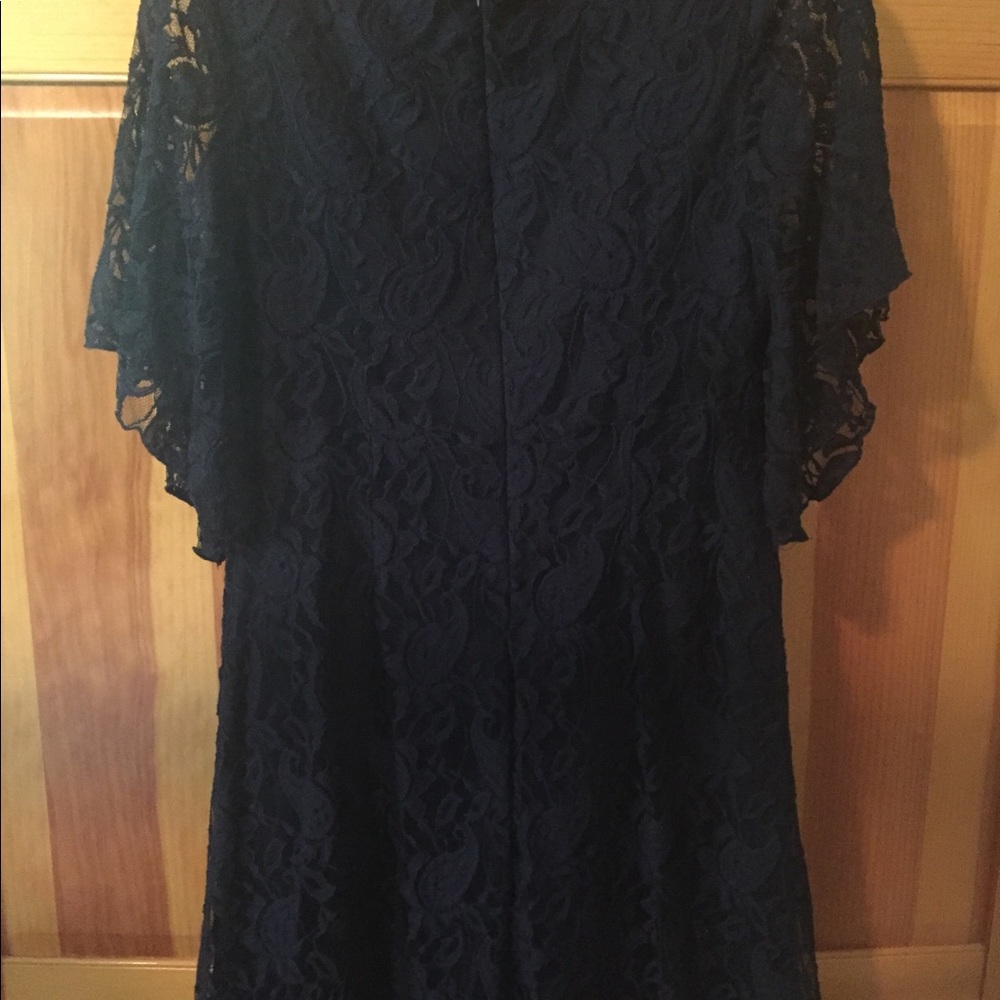 Dress - Picture 2 of 5